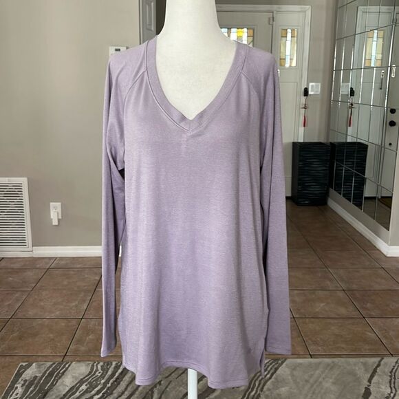 Banana Republic V-Neck Long Sleeve Top/Sweater - Picture 1 of 10